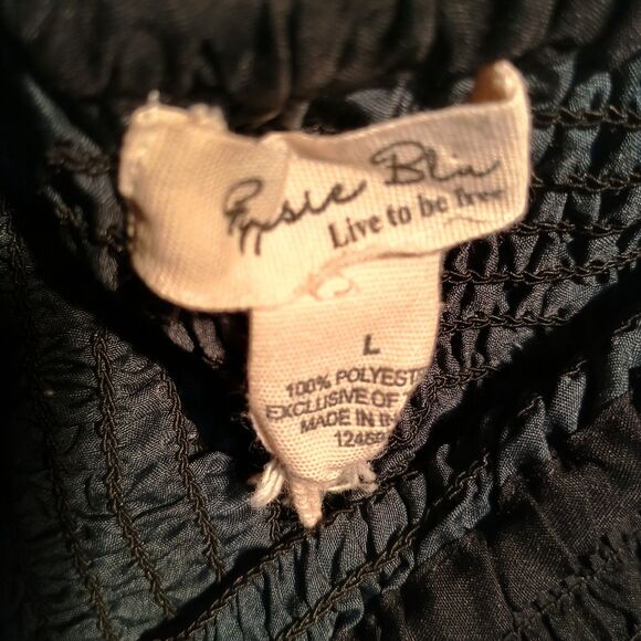 Black & White Smocked Strapless Maxi Sundress – Abstract Floral Print - Picture 4 of 5